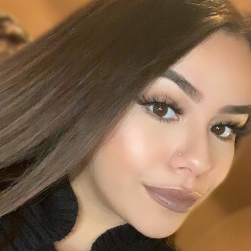 Meet your Posher, Briana